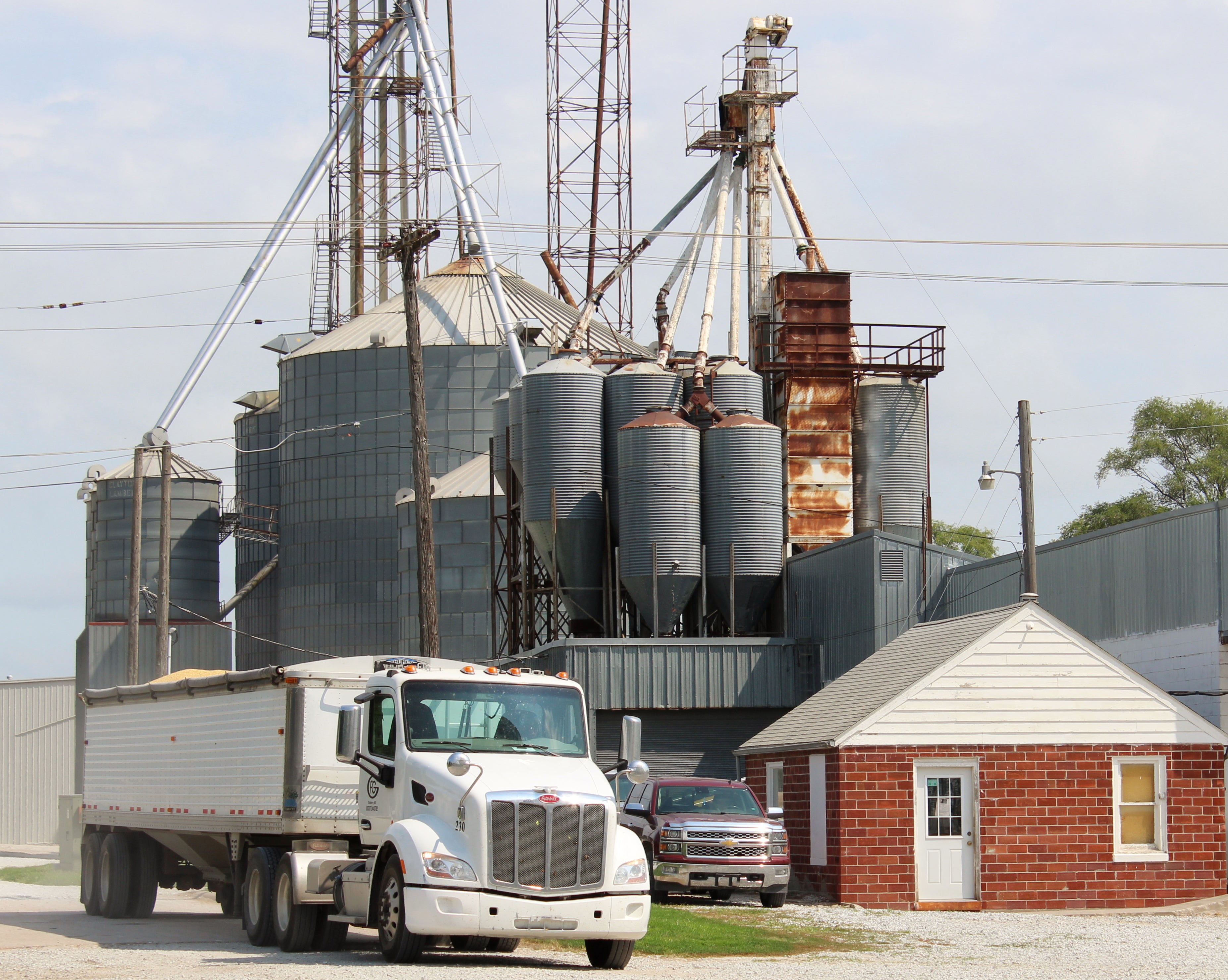 Grain elevator